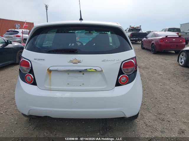 1G1JC6SH9E4212034 Chevrolet luw