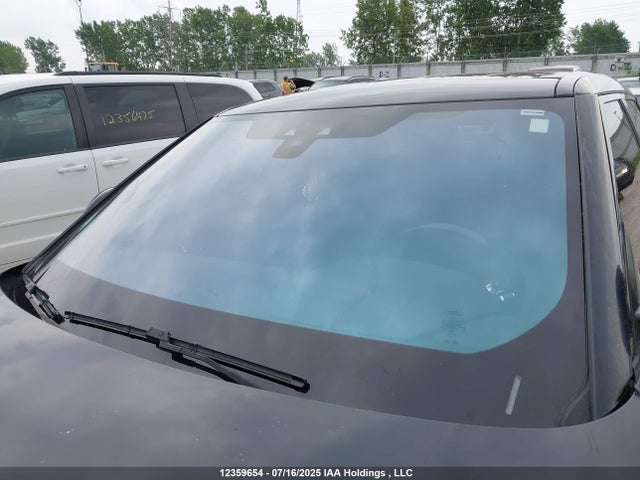 SALYL2RV1JA713868 Land Rover aj126