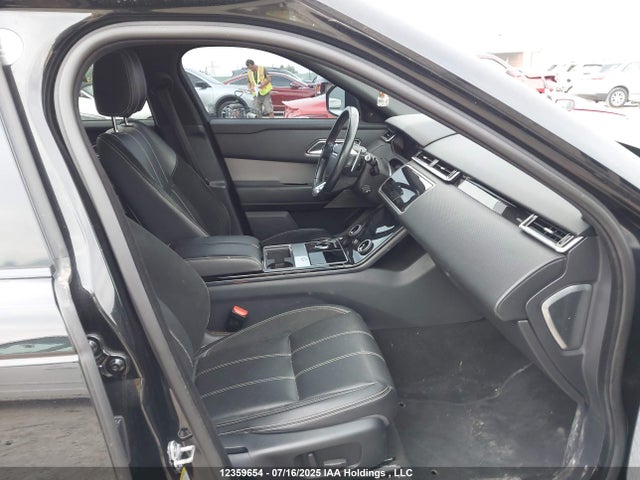 SALYL2RV1JA713868 Land Rover aj126