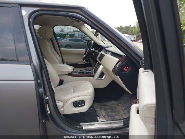 SALGV2EF9EA143242 Land Rover 2014