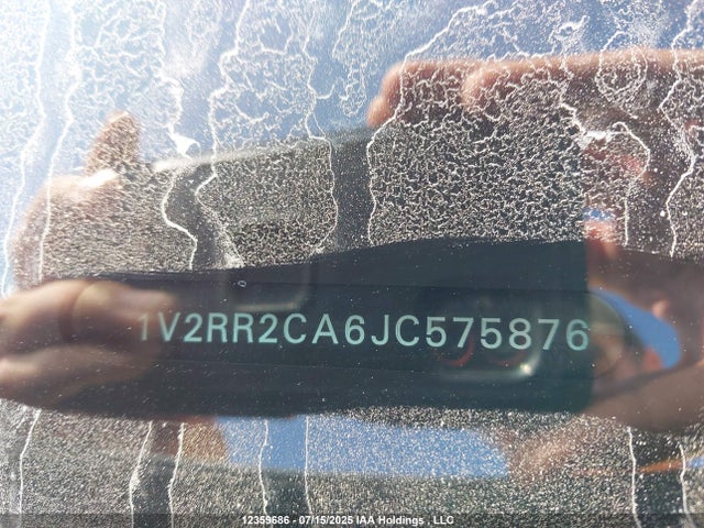 1V2RR2CA6JC575876 Volkswagen fsi