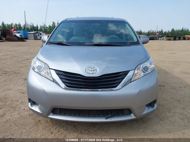 Toyota 2gr-fks 2014 5TDJK3DC3ES072836 Image 12