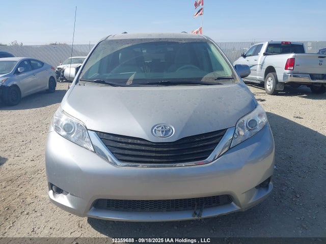 Toyota 2gr-fks 2014 5TDJK3DC3ES072836 Image 13