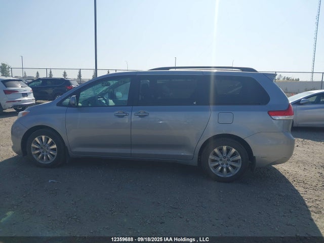 Toyota 2gr-fks 2014 5TDJK3DC3ES072836 Image 15