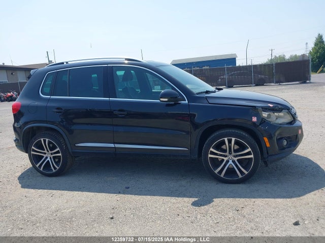 WVGLV7AXXHK014616 Volkswagen 2017
