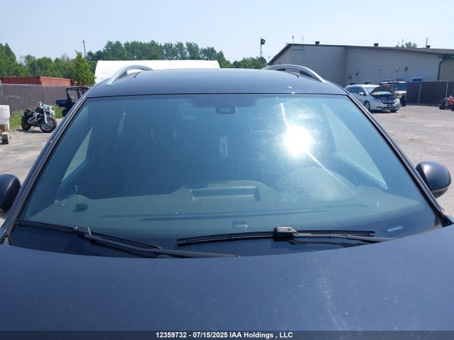 WVGLV7AXXHK014616 Volkswagen 2017