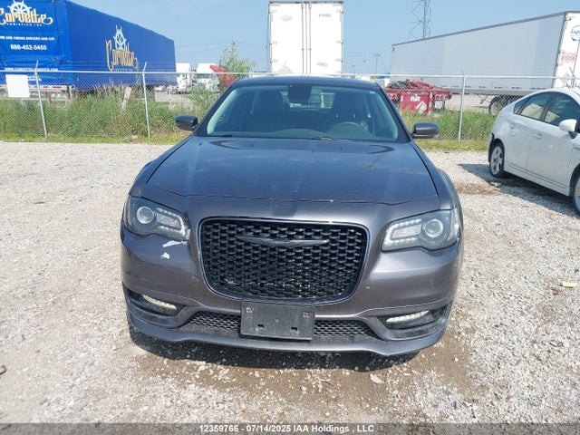 2C3CCADG3NH253029 Chrysler 300