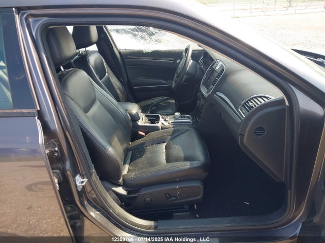 2C3CCADG3NH253029 Chrysler 300