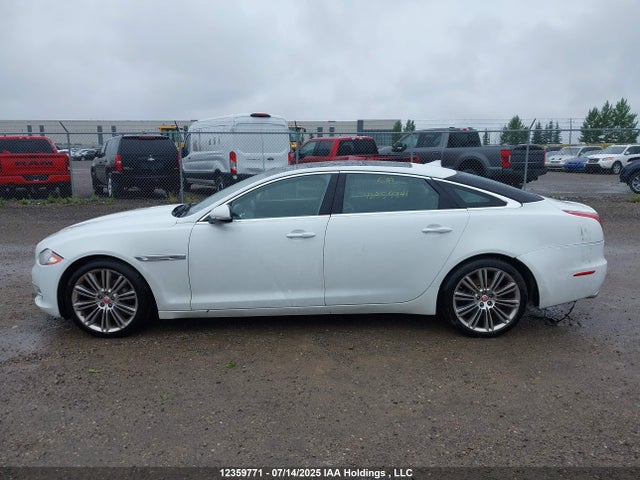 SAJXJ2GD1E8V62130 Jaguar s/c ulev