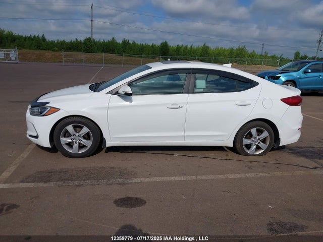 KMHD84LF8HU240575 Hyundai Elantra