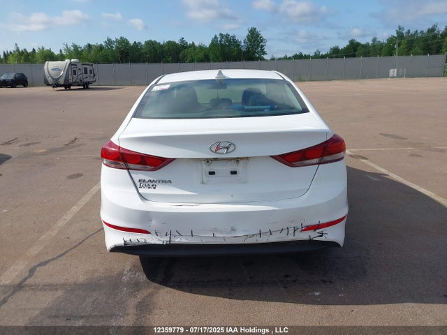 KMHD84LF8HU240575 Hyundai Elantra