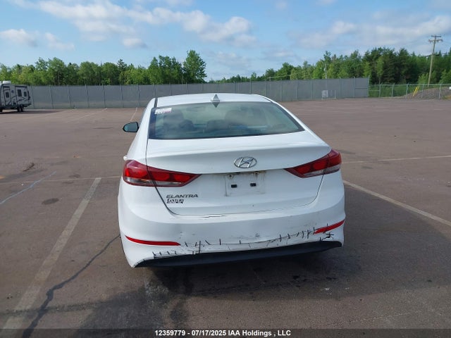 KMHD84LF8HU240575 Hyundai Elantra