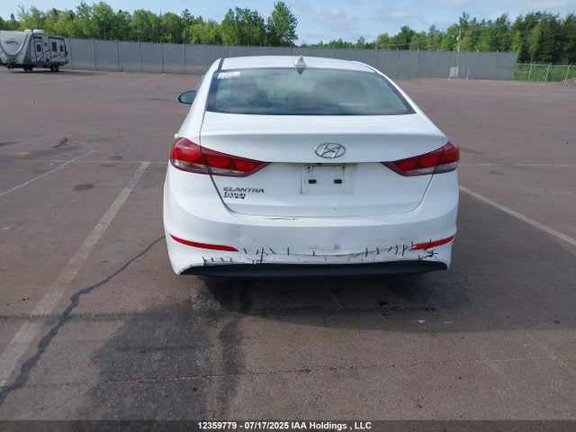 KMHD84LF8HU240575 Hyundai Elantra