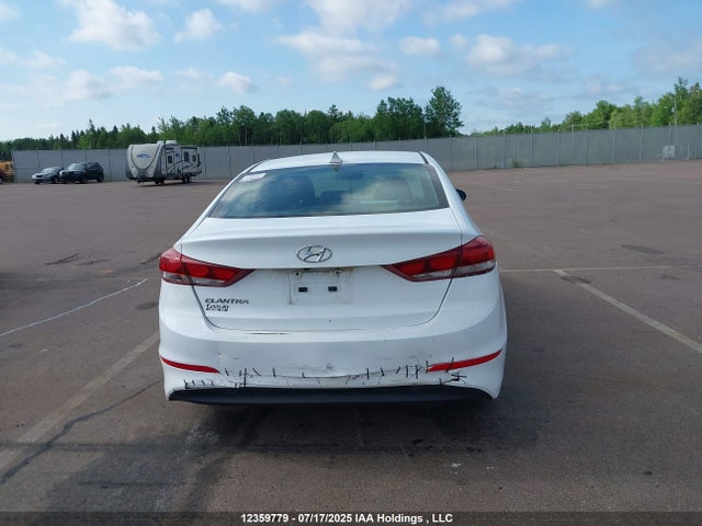 KMHD84LF8HU240575 Hyundai Elantra