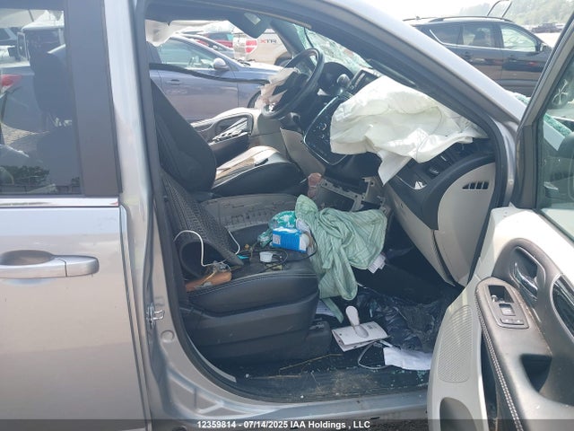 2C4RDGBG9KR582526 Dodge Grand Caravan