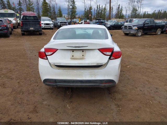 Chrysler 2015 2015 1C3CCCFB0FN611015 Image 15