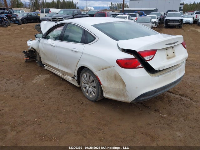 Chrysler 2015 2015 1C3CCCFB0FN611015 Image 3