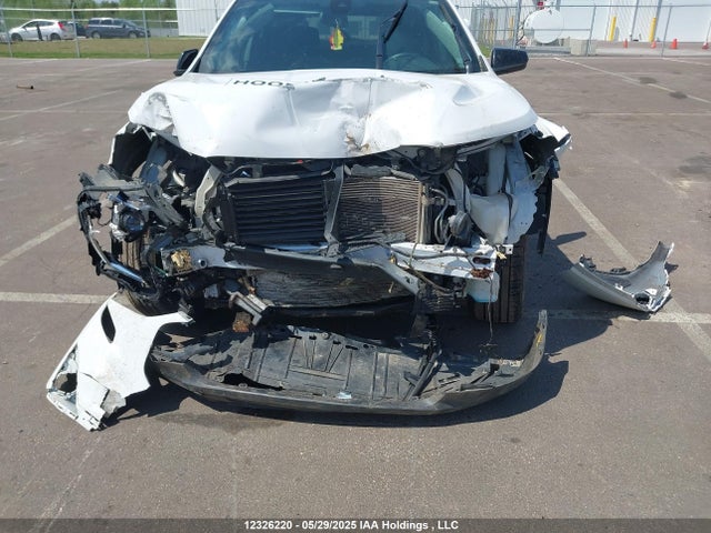 3GKALTEV9LL291496 GMC lyx