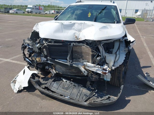 3GKALTEV9LL291496 GMC lyx
