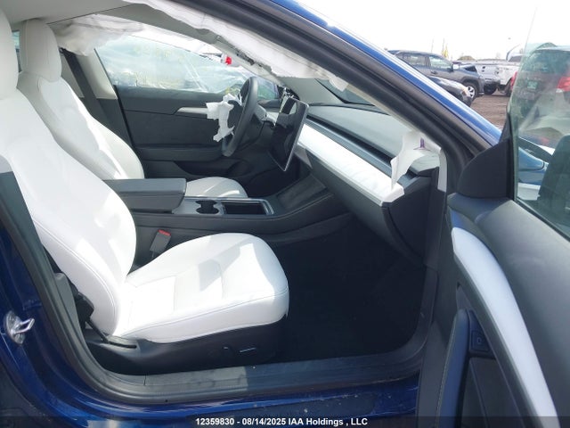 5YJ3E1EC7NF299132 Tesla MODEL 3