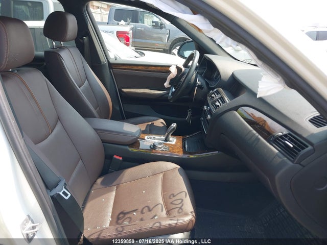 5UXWX9C59F0D49203 BMW X3