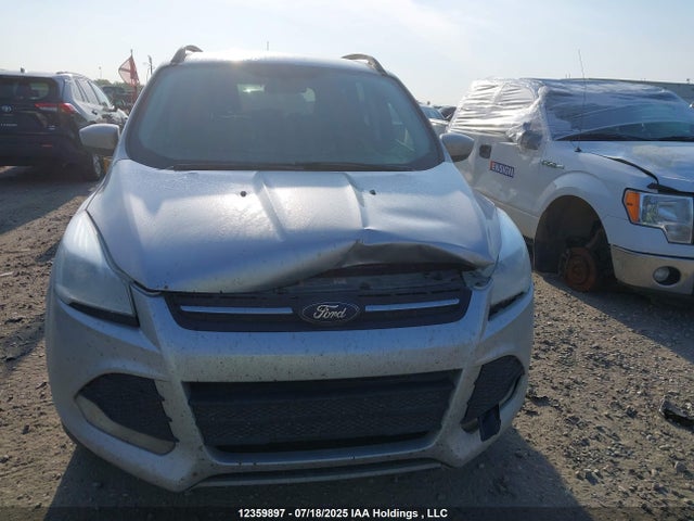 1FMCU9G91GUC47326 Ford 2016