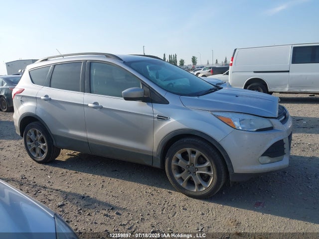 1FMCU9G91GUC47326 Ford 2016