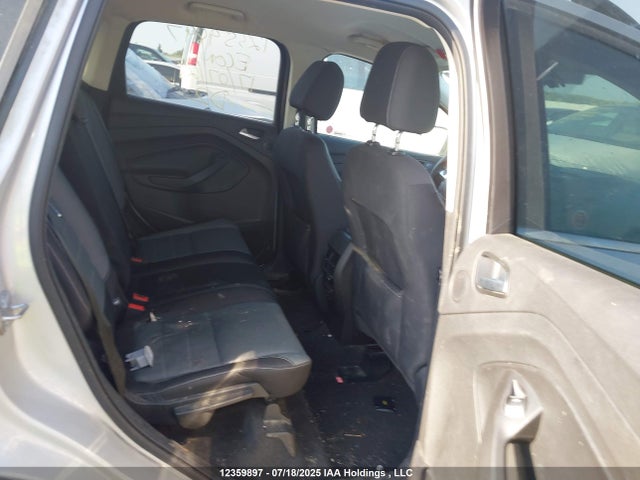 1FMCU9G91GUC47326 Ford 2016
