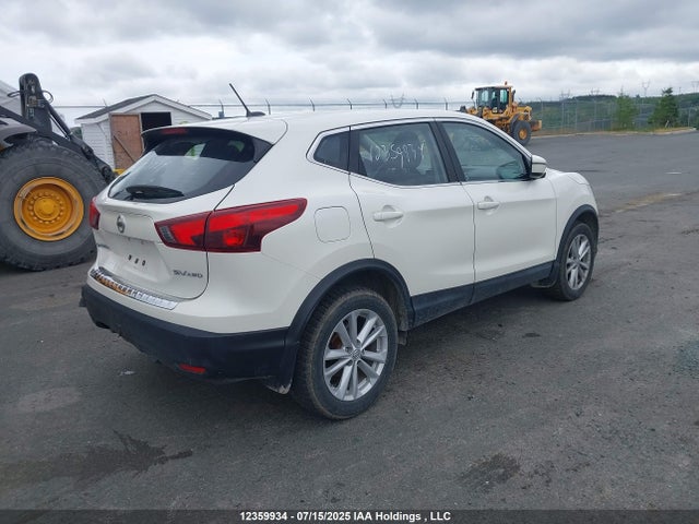 JN1BJ1CR1JW252797 Nissan ROGUE SPORT