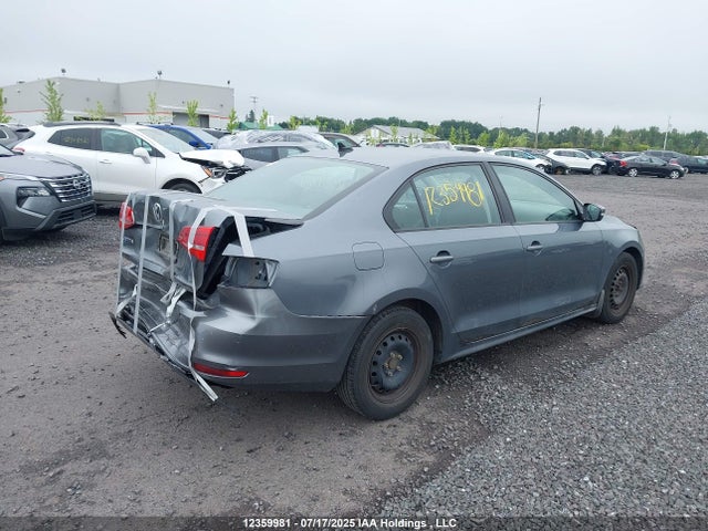 3VW2K7AJ4FM203396 Volkswagen Jetta