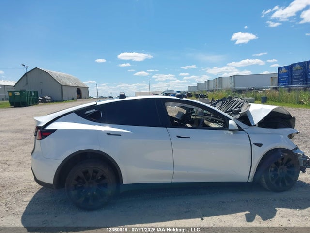 5YJYGDEE8LF048913 Tesla Model Y