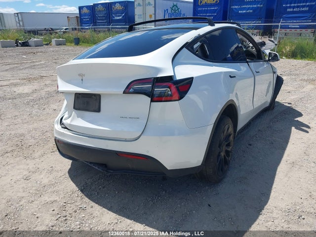 5YJYGDEE8LF048913 Tesla Model Y