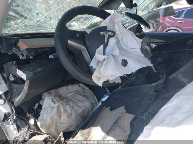 5YJYGDEE8LF048913 Tesla Model Y