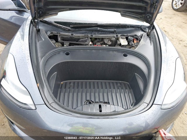 5YJ3E1EB4NF174998 Tesla 2022