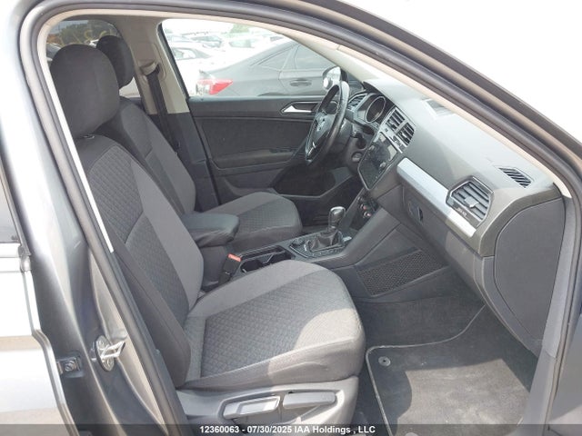 Volkswagen 2018 2018 3VV0B7AX3JM008849 Image 5