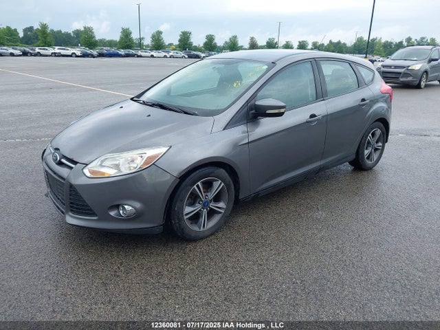Ford Focus 2014 1FADP3K25EL401374 Image 2