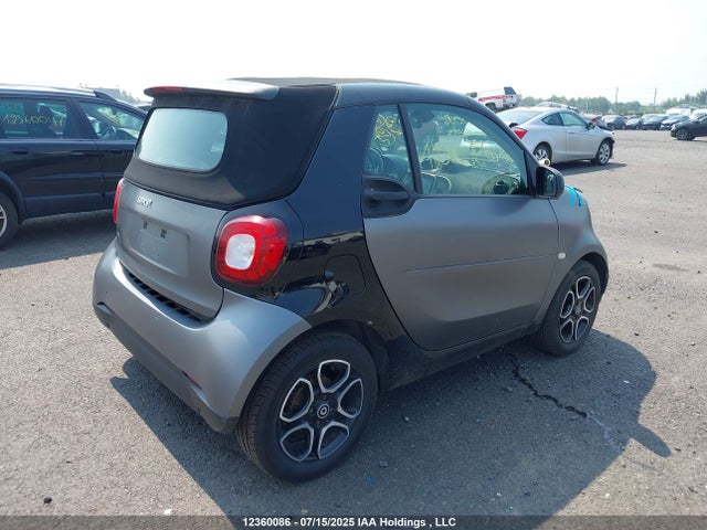 WMEFK9BA3JK287386 Smart M780