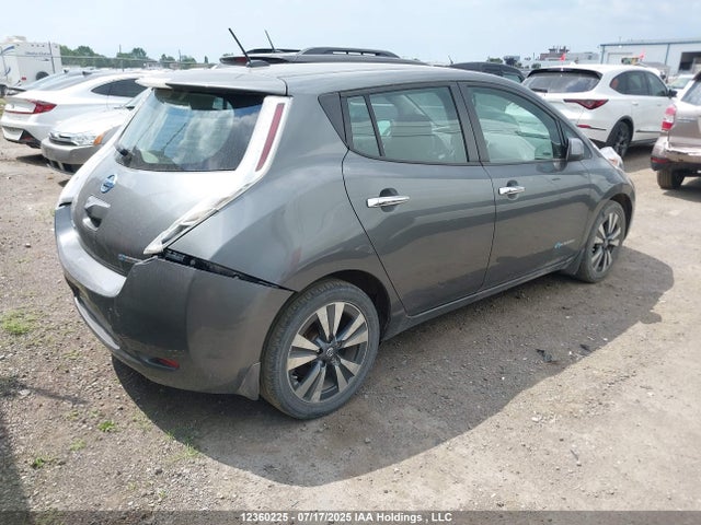 1N4BZ0CP6GC313768 Nissan 2016