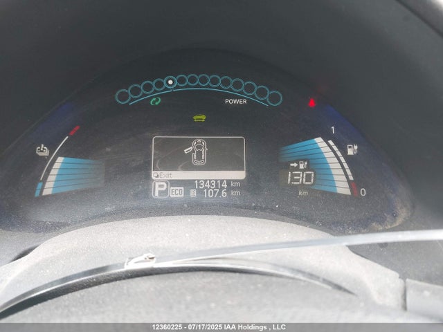 1N4BZ0CP6GC313768 Nissan 2016