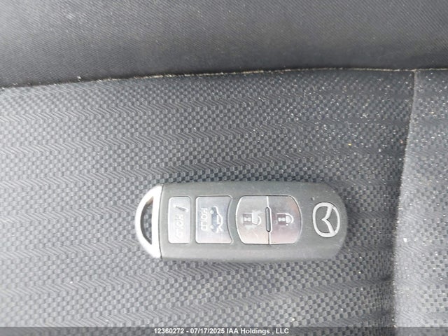 3MZBM1U75FM126366 Mazda pe