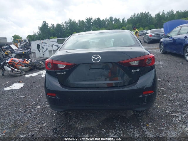 3MZBM1U75FM126366 Mazda pe