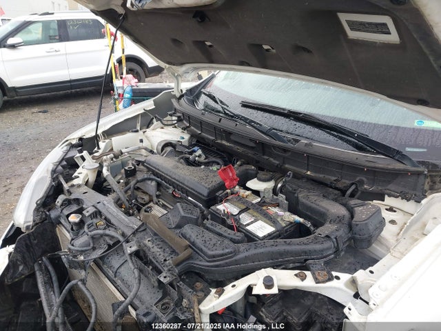 5N1AT2MM0FC802796 Nissan Rogue