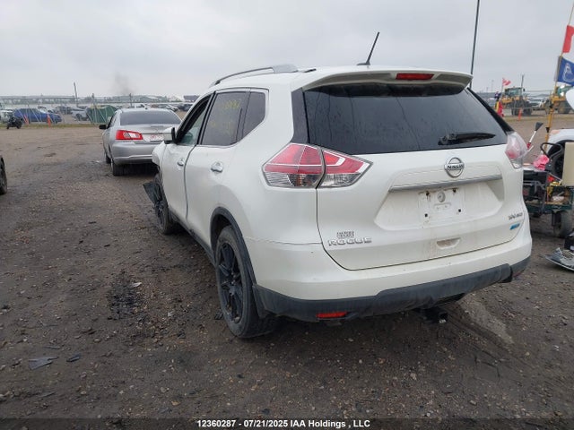 5N1AT2MM0FC802796 Nissan Rogue