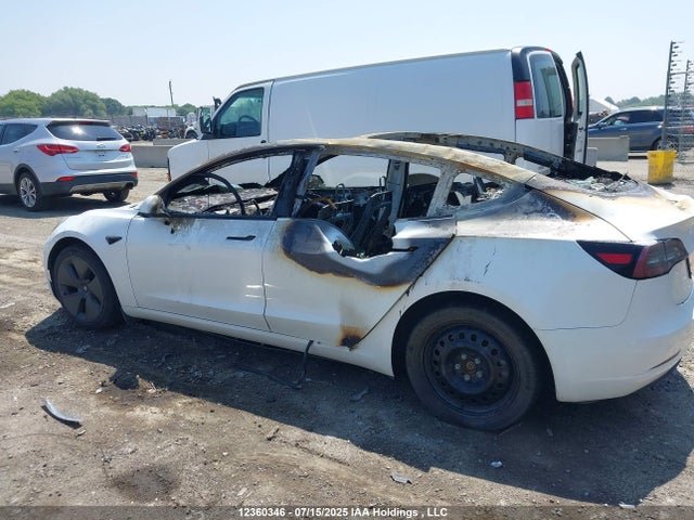 5YJ3E1EA0PF396383 Tesla 2023