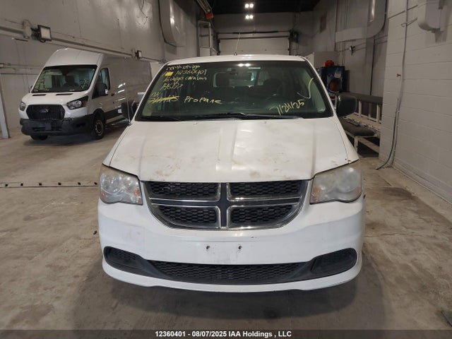 2C4RDGBG0GR146137 Dodge Grand Caravan