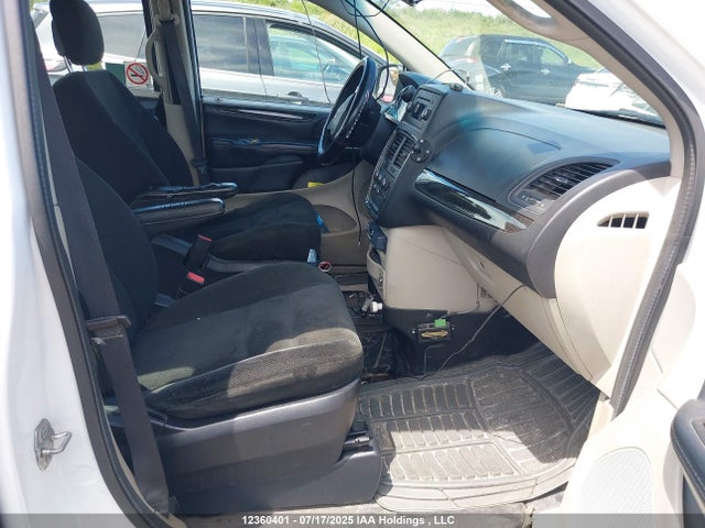 2C4RDGBG0GR146137 Dodge Grand Caravan