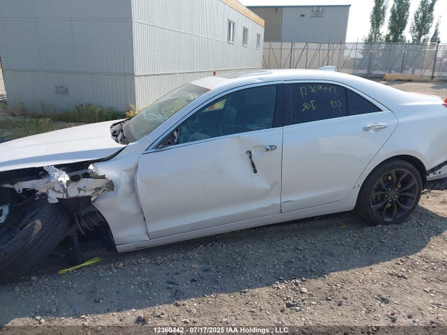 1G6AJ5SX8F0104840 Cadillac ltg