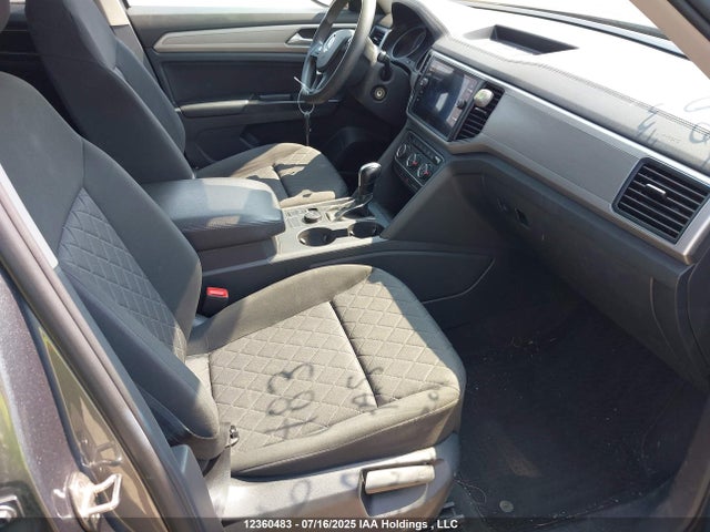 Volkswagen fsi 2018 1V2HR2CA2JC514200 Image 5