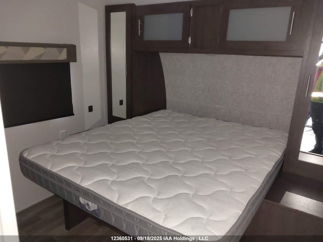 Продажа на аукционе авто 2020 Forest River Forest River 368 Rlbh, vin: 4X4TSMC21L8065662, номер лота: 12360531