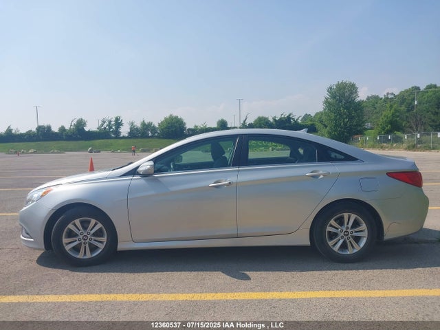 5NPEB4AC4EH937315 Hyundai gamma